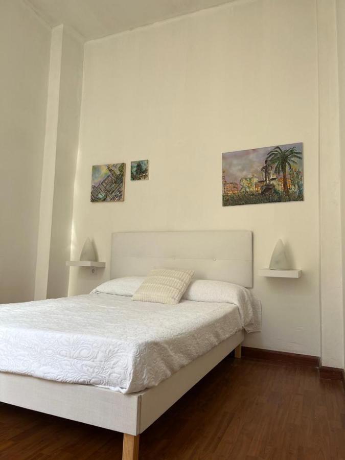 Apartamentos Malaga Centro Exterior foto